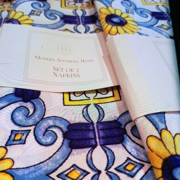 NEW ModernSouthernHome Al Fresco 4 Sets of 2 Napkins. 52% Cotton & 48% Polyester - Picture 10 of 12